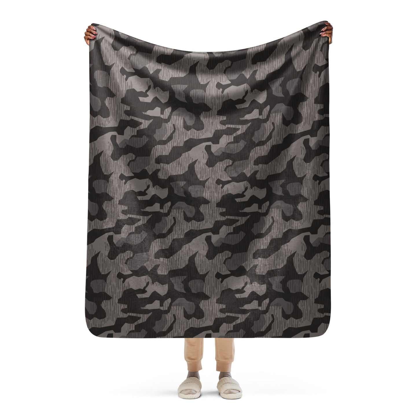 German Black Forest Splinter CAMO Sherpa Blanket - 50″×60″