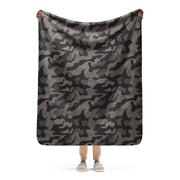 Splinter Black Forest CAMO Sherpa Blanket - 50″×60″