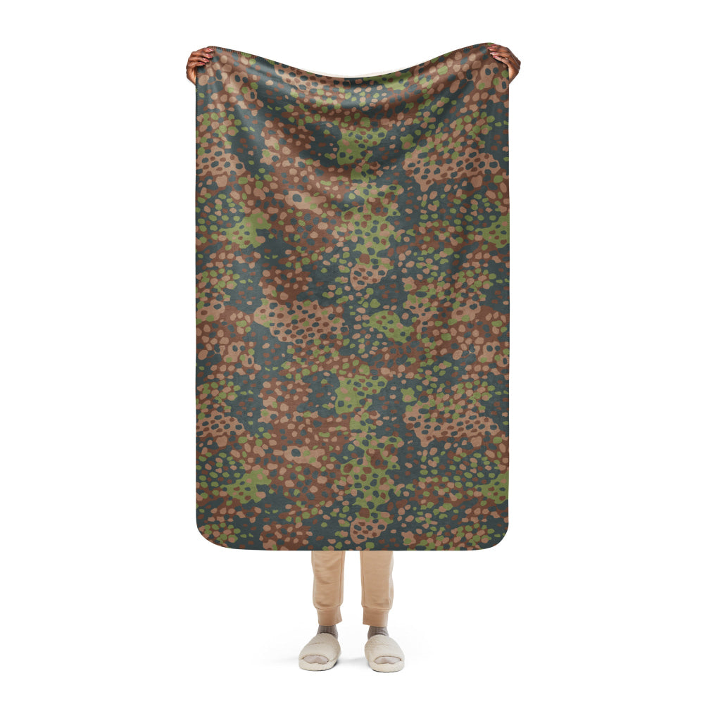 German Erbsenmuster Pea Dot Faded CAMO Sherpa blanket - 37″×57″ - Blanket