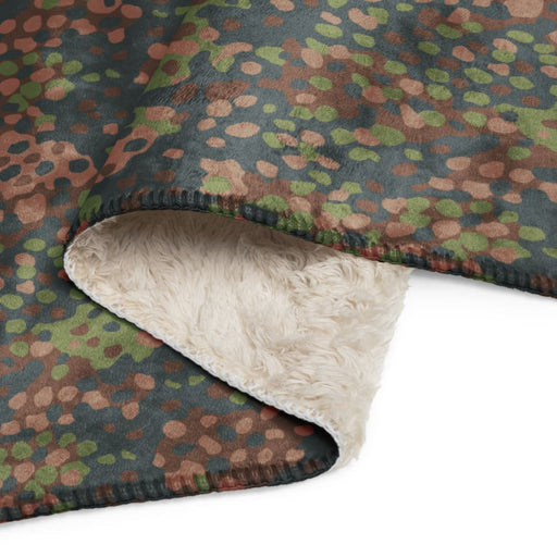 German Erbsenmuster Pea Dot Faded CAMO Sherpa blanket