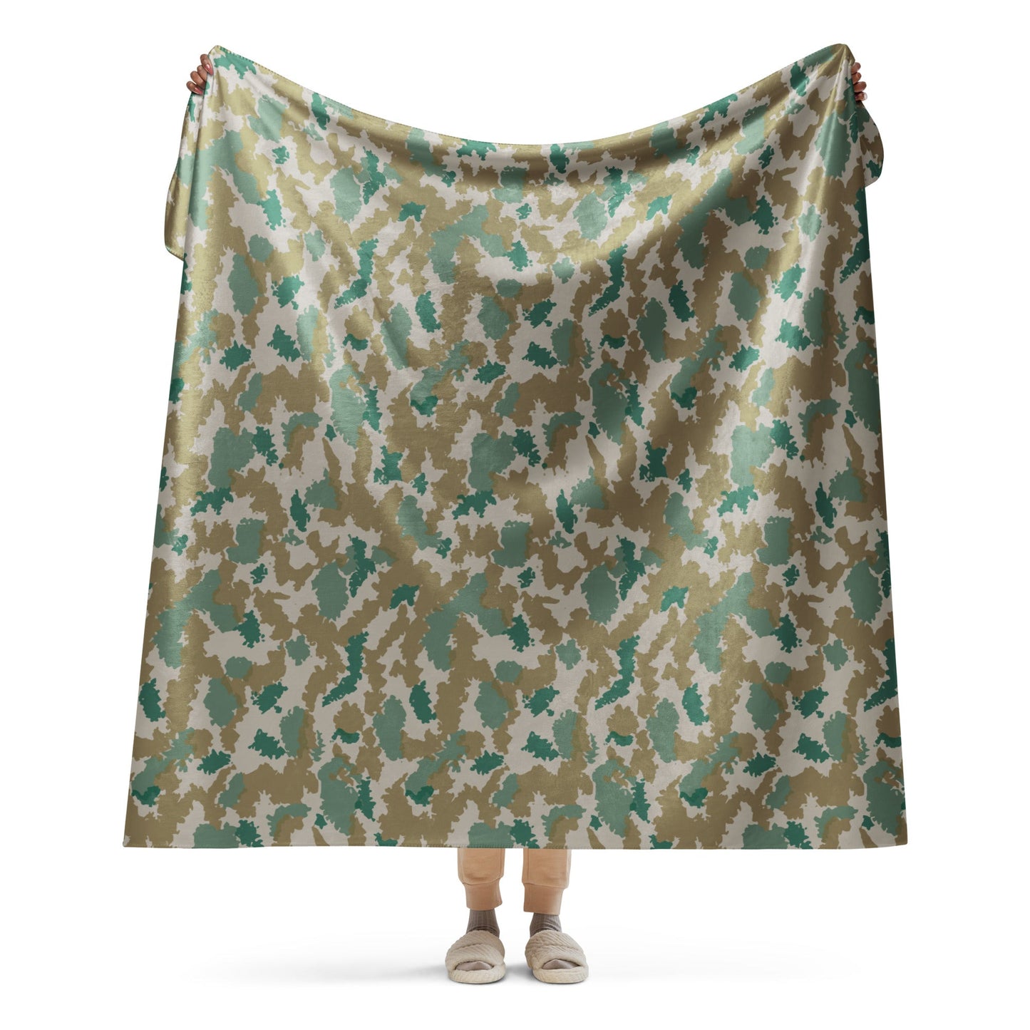 German Flachentarn Blumentarn CAMO Sherpa blanket - 60″×80″ - Blankets