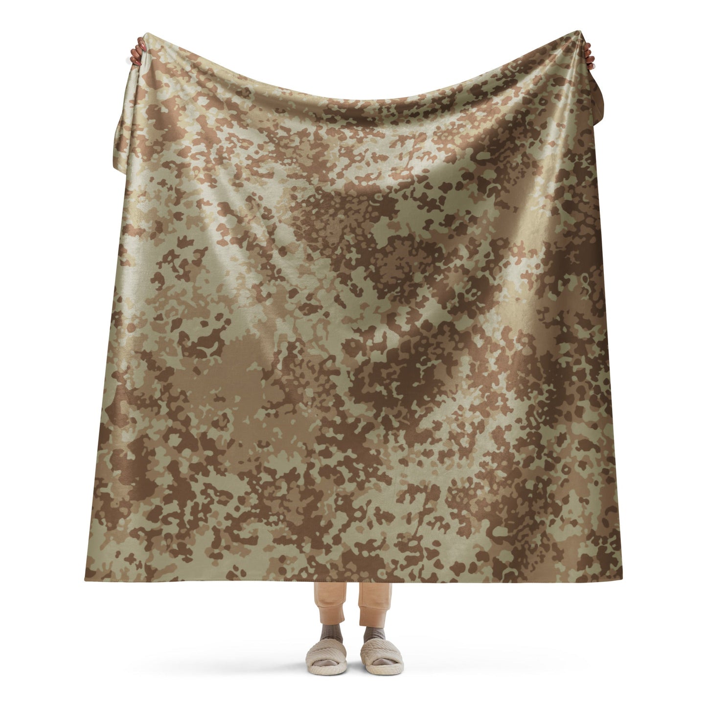 German Flecktarn Desert CAMO Sherpa blanket - 60″×80″ - Blankets