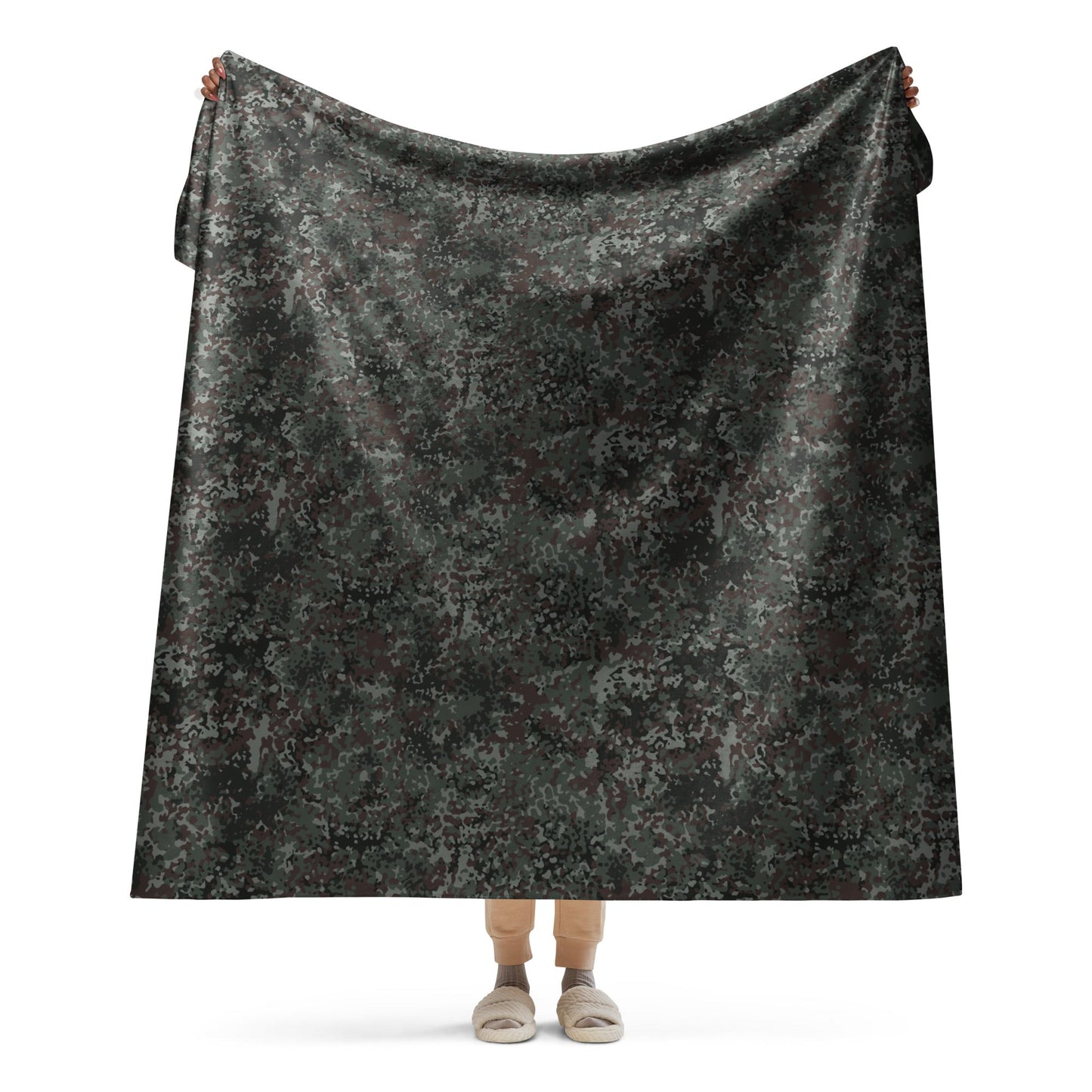 German Flecktarn Night Ops CAMO Sherpa Blanket - 60″×80″