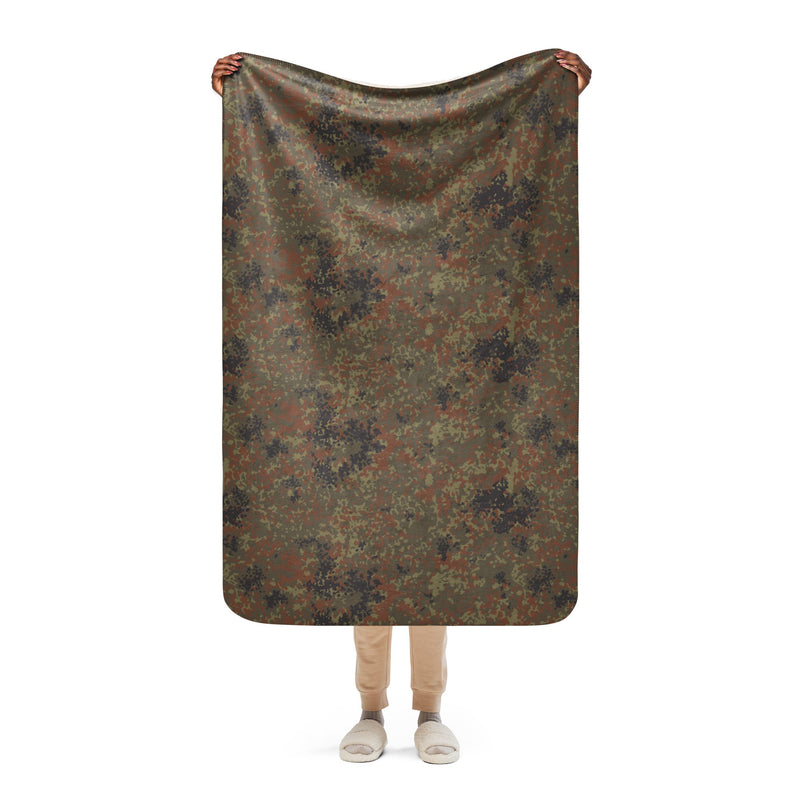 Flecktarn Bundeswehr Woodland CAMO Sherpa Blanket - 37″×57″