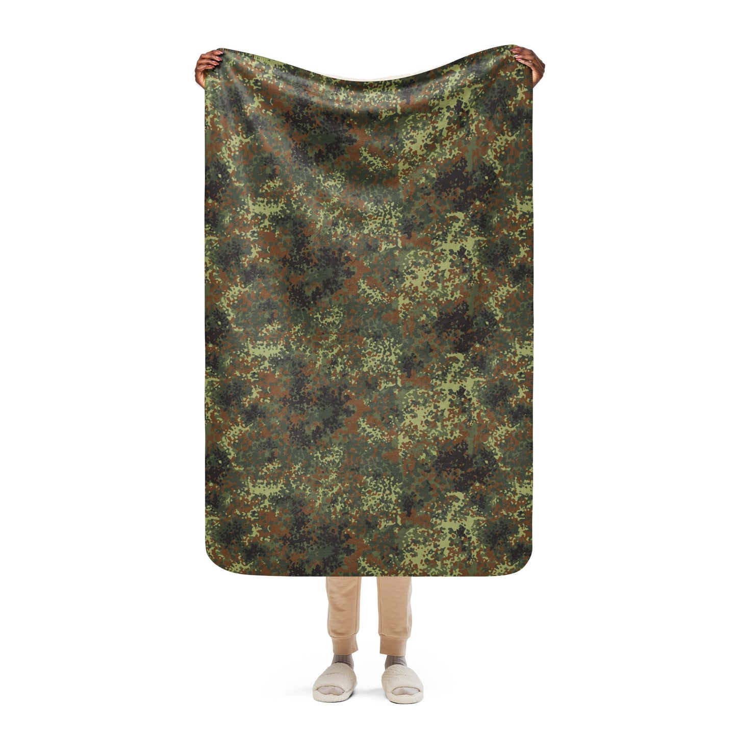 German Flecktarn Spring CAMO Sherpa Blanket - 37″×57″