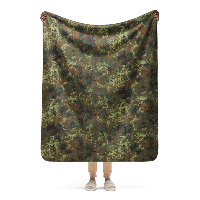 Flecktarn Bundeswehr Spring Woodland CAMO Sherpa Blanket - 50″×60″