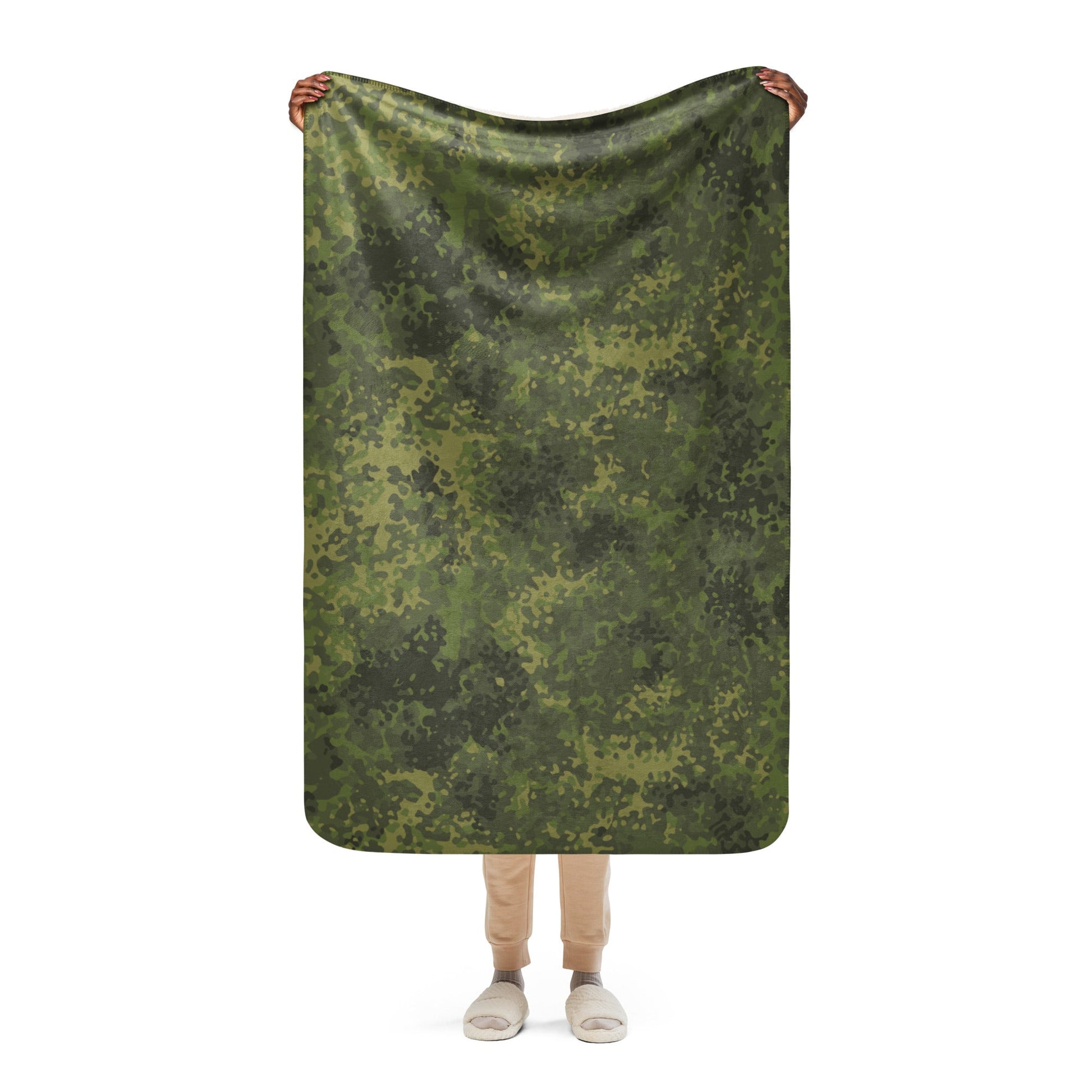 German Flecktarn Tropical CAMO Sherpa blanket - 37″×57″ - Blankets