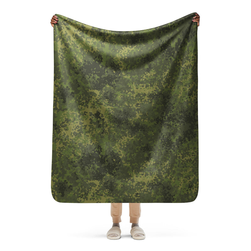 Flecktarn Bundeswehr Tropical CAMO Sherpa Blanket - 50″×60″