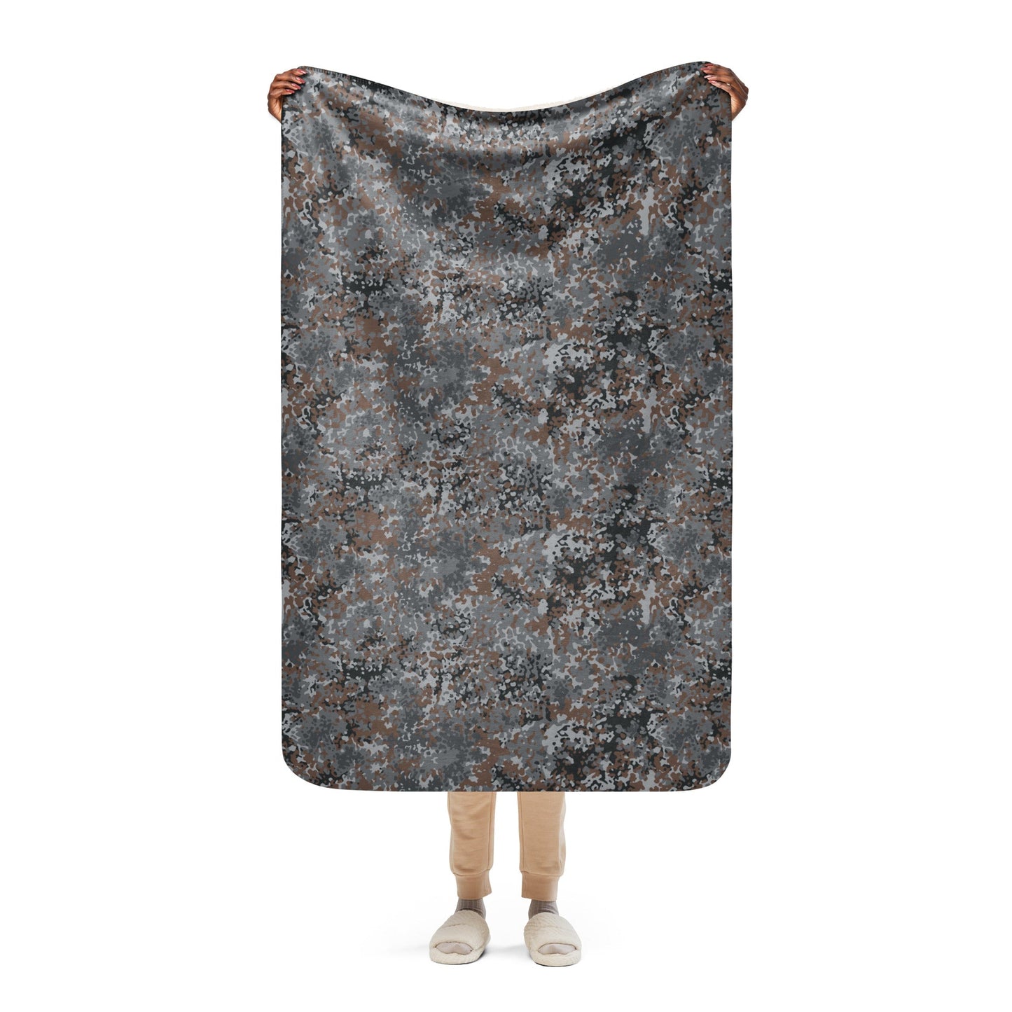German Flecktarn Urban CAMO Sherpa Blanket - 37″×57″