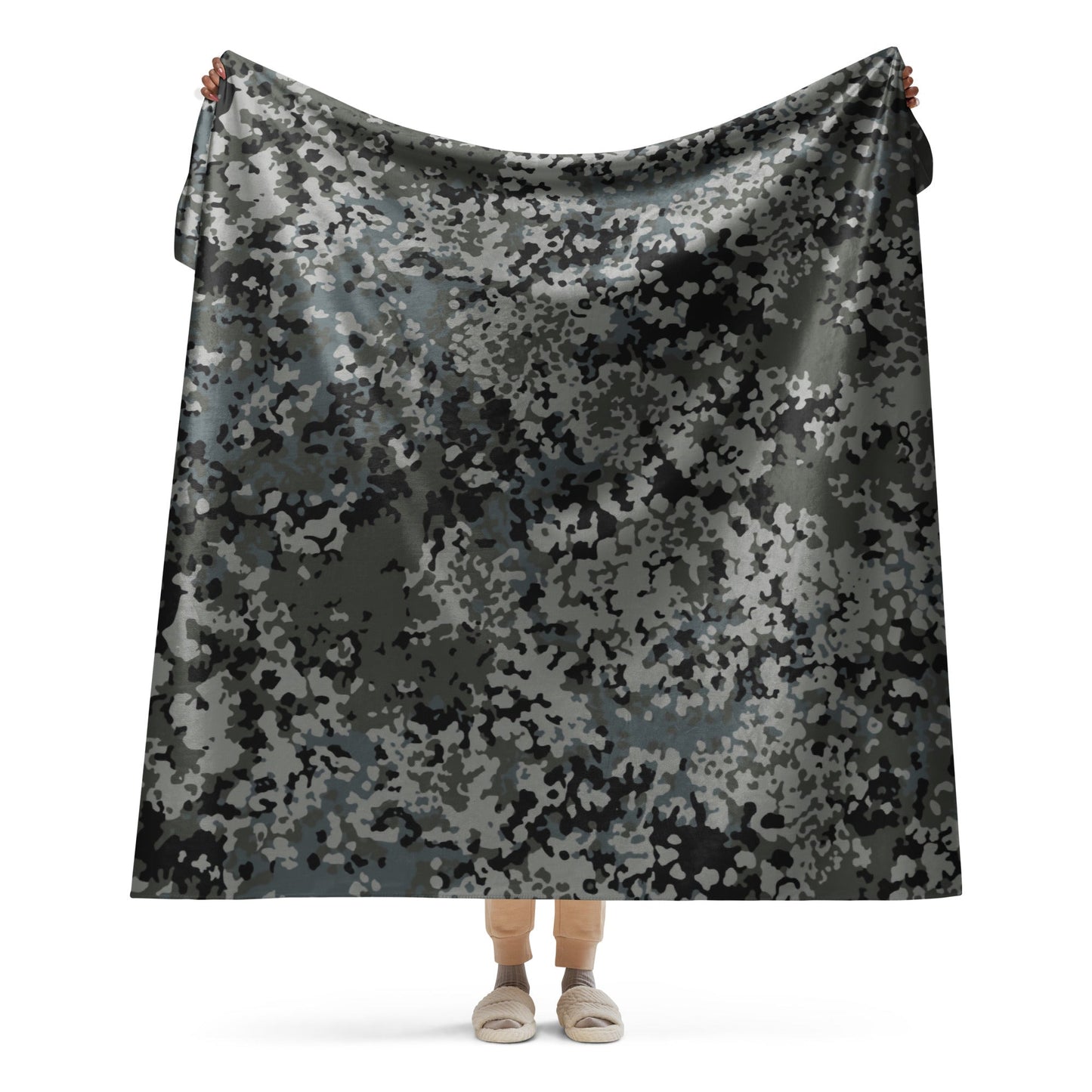 German Flecktarn Urban CAMO Sherpa blanket - 60″×80″ - Blanket