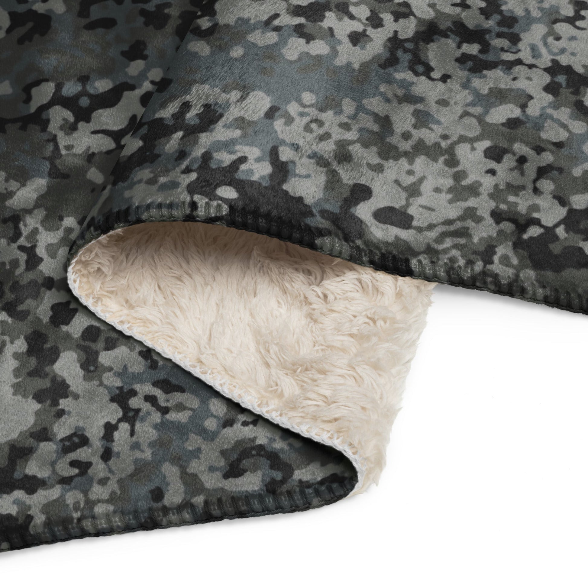 German Flecktarn Urban CAMO Sherpa blanket - Blanket
