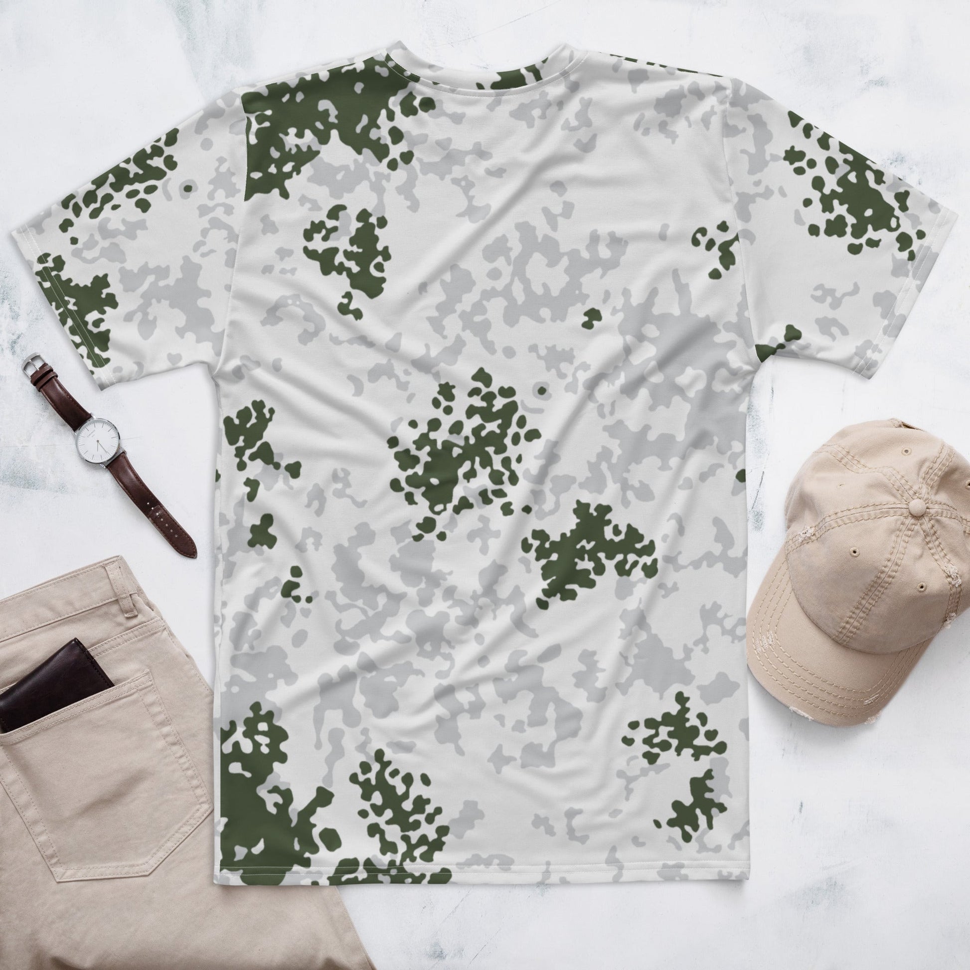 German Flecktarn Winter CAMO Mens t-shirt - T-Shirts