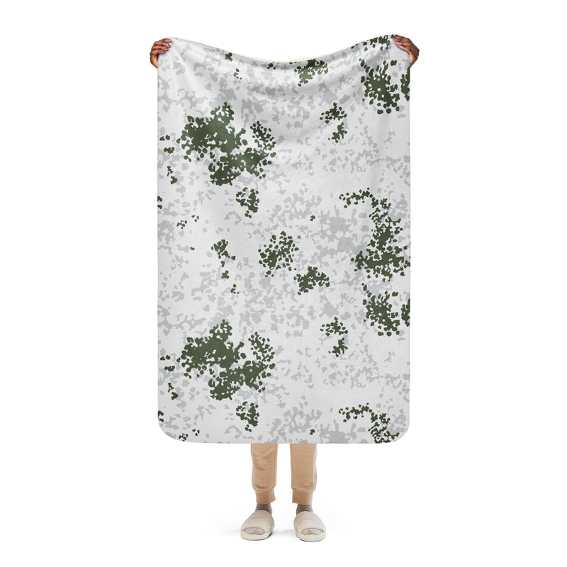 Flecktarn Bundeswehr Winter CAMO Sherpa Blanket - 37″×57″