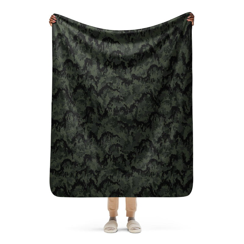 Leibermuster Nachtjäger CAMO Sherpa Blanket - 50″×60″