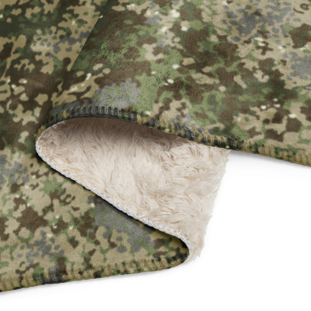 German Multitarn CAMO Sherpa blanket - Blanket