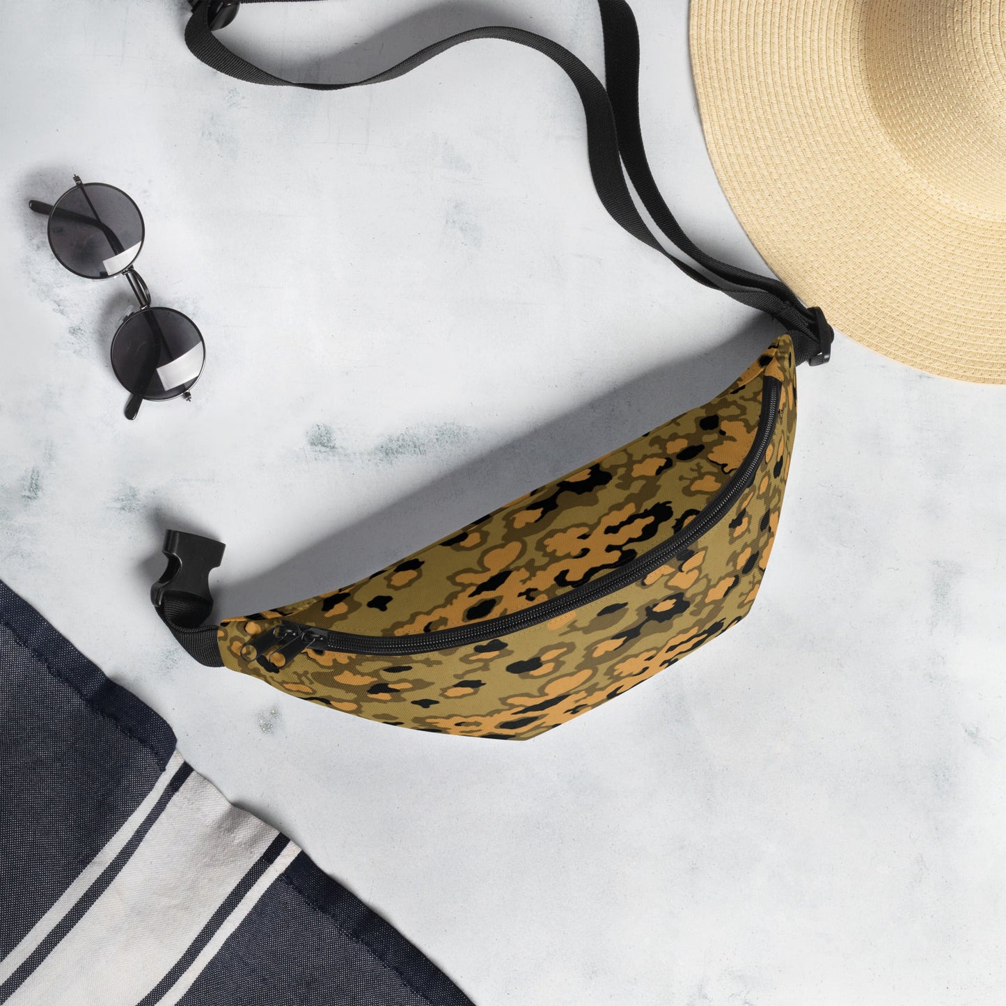 German Oak Leaf Eichenlaubmuster Autumn CAMO Fanny Pack