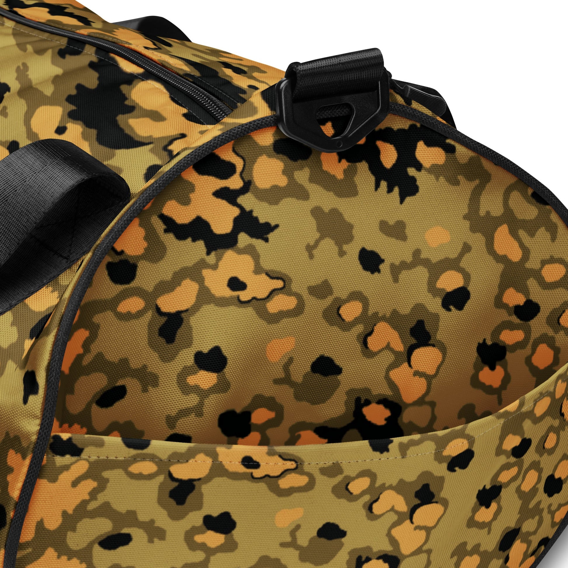 German Oak Leaf Eichenlaubmuster Autumn CAMO Gym Bag