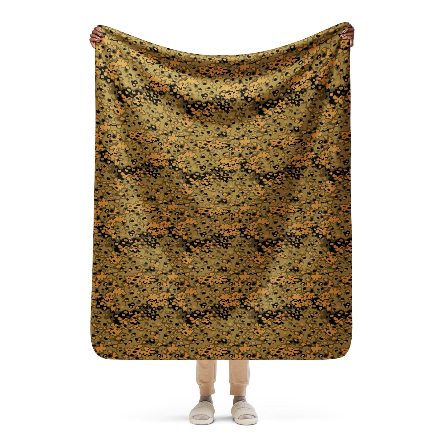 German Oak Leaf Eichenlaubmuster Autumn CAMO Sherpa Blanket - 50″×60″