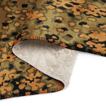German Oak Leaf Eichenlaubmuster Autumn CAMO Sherpa blanket - Blankets