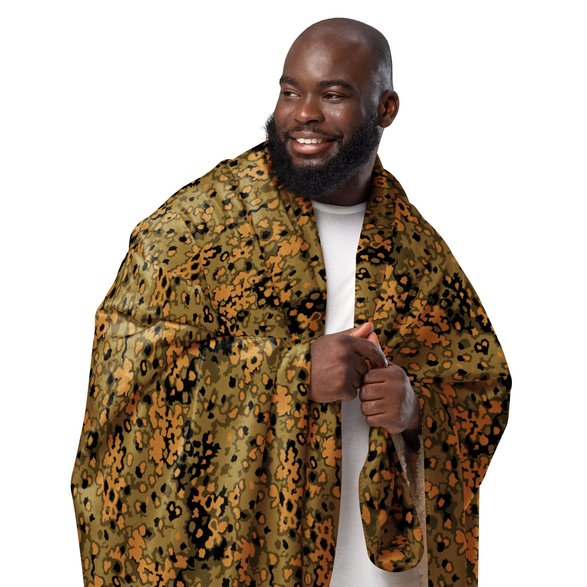 German Oak Leaf Eichenlaubmuster Autumn CAMO Sherpa Blanket