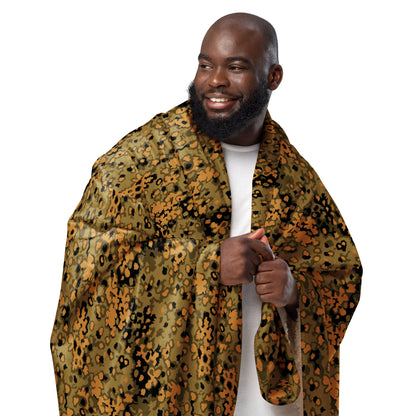 German Oak Leaf Eichenlaubmuster Autumn CAMO Sherpa Blanket