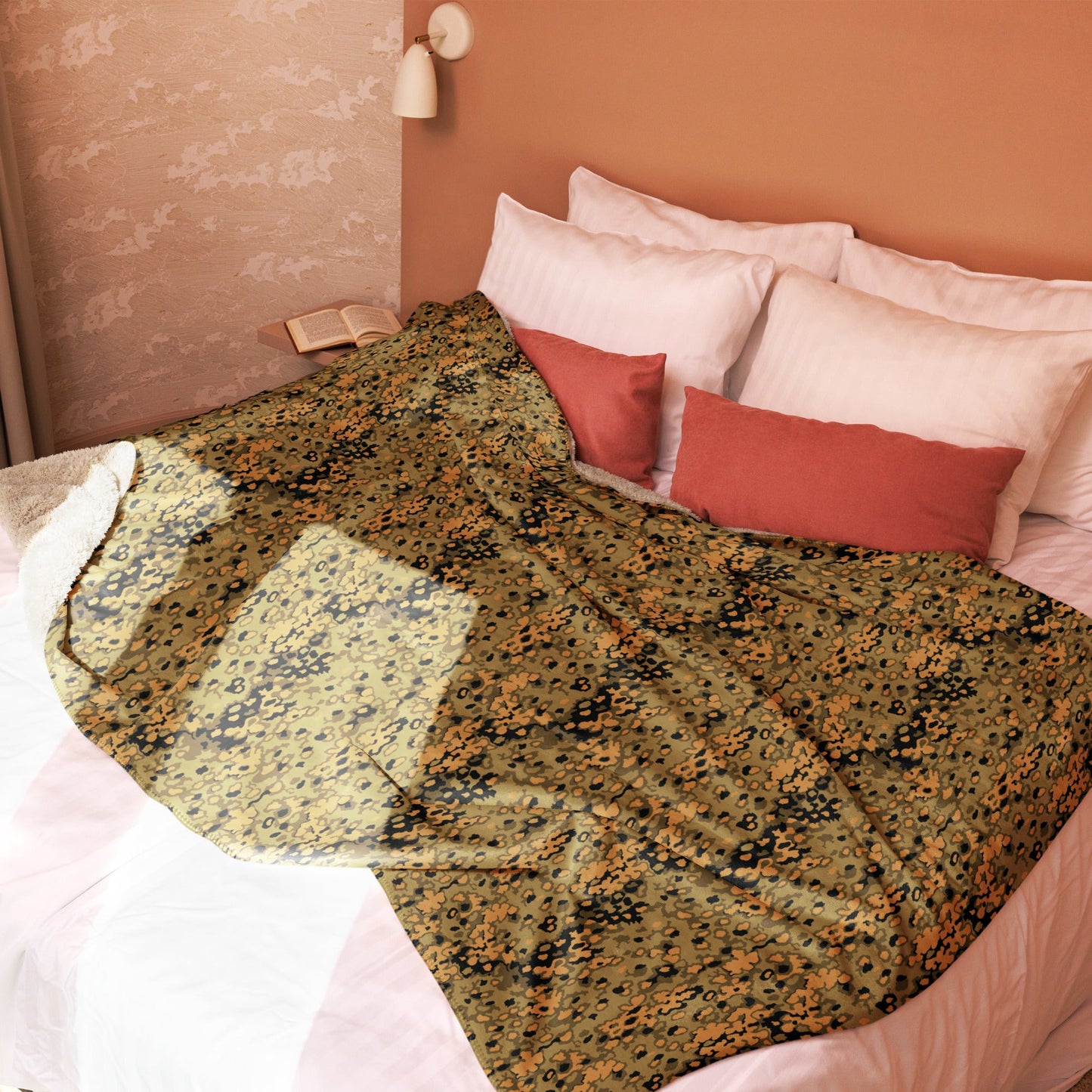 German Oak Leaf Eichenlaubmuster Autumn CAMO Sherpa blanket - Blankets