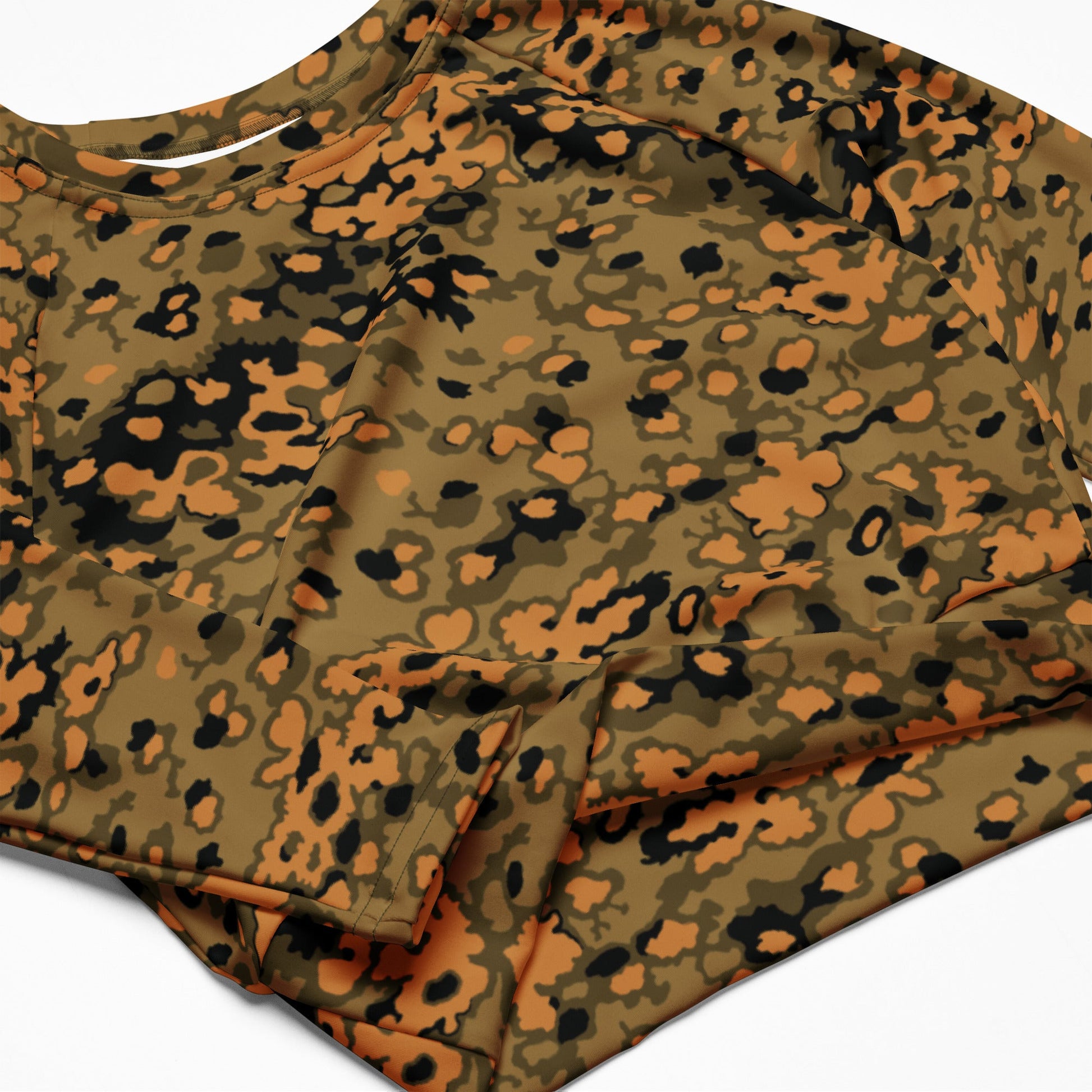 German Oak Leaf Eichenlaubmuster Autumn CAMO Womens Long-Sleeve Crop Top
