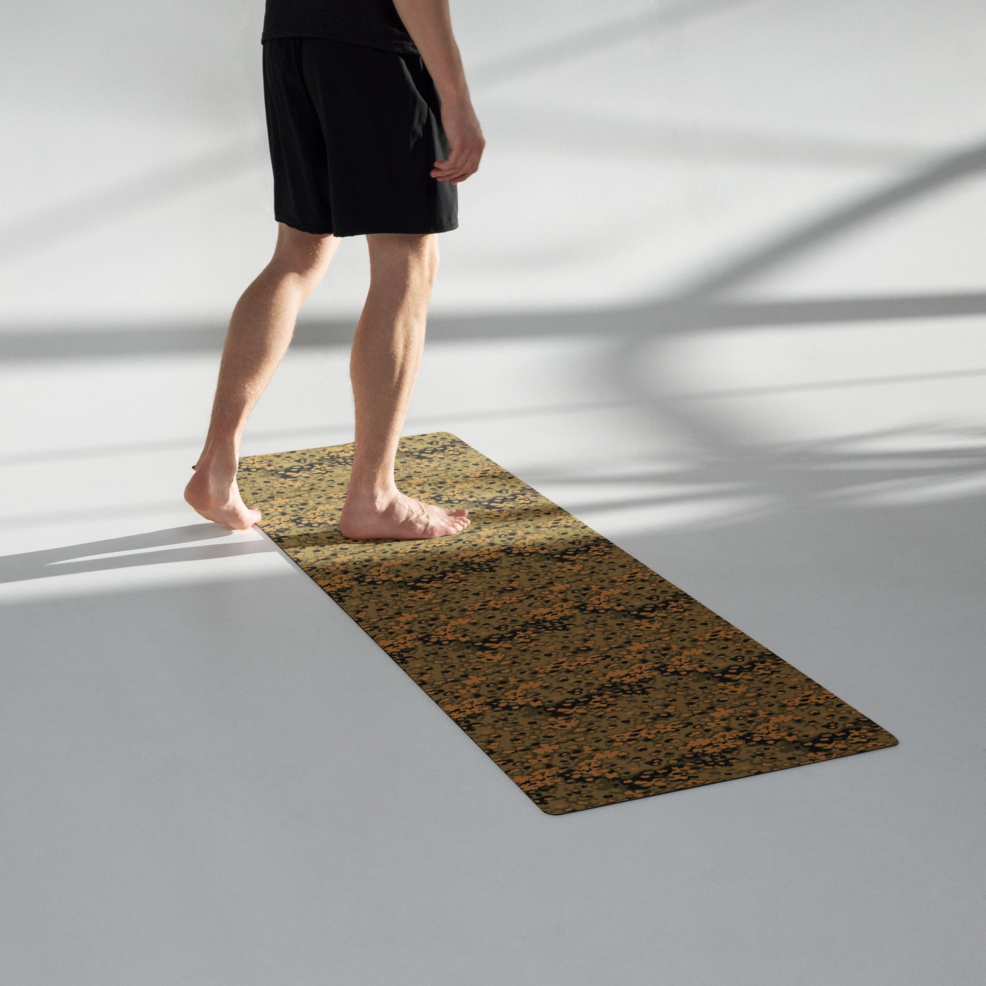 German Oak Leaf Eichenlaubmuster Autumn CAMO Yoga Mat