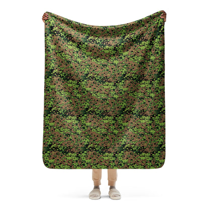 German Oak Leaf Eichenlaubmuster Spring CAMO Sherpa blanket - 50″×60″ - Blanket