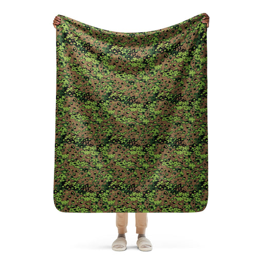 Oak Leaf Eichenlaubmuster Spring CAMO Sherpa Blanket - 50″×60″