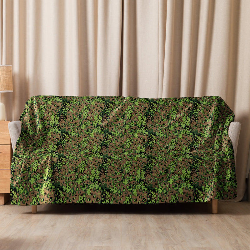 Oak Leaf Eichenlaubmuster Spring CAMO Sherpa Blanket