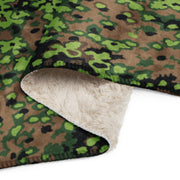 Oak Leaf Eichenlaubmuster Spring CAMO Sherpa Blanket