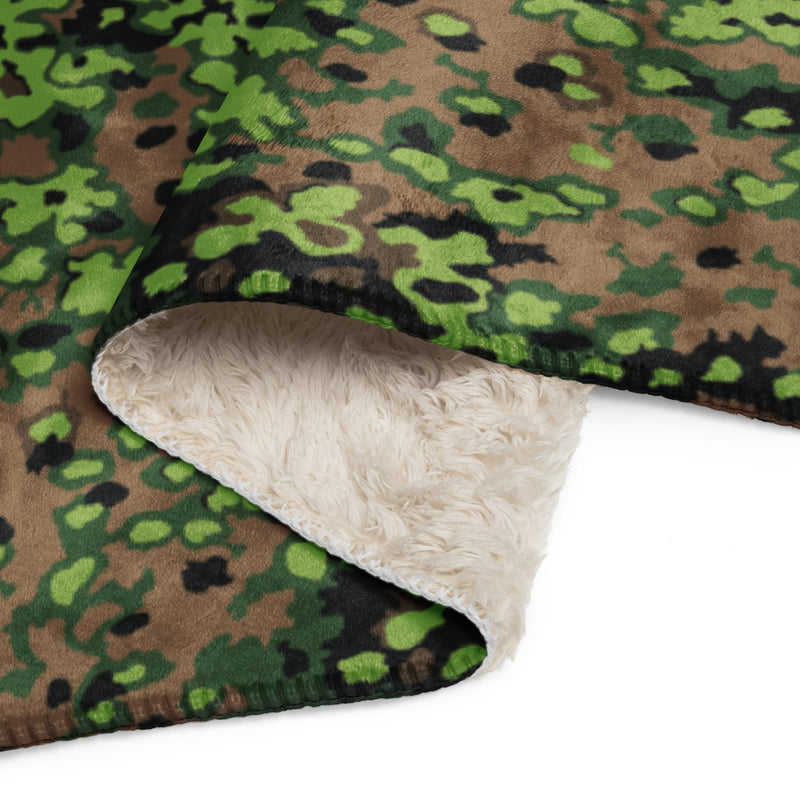 Oak Leaf Eichenlaubmuster Spring CAMO Sherpa Blanket