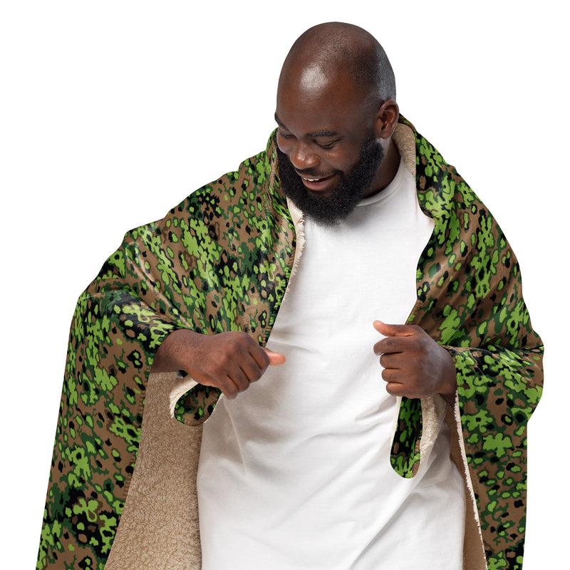 Oak Leaf Eichenlaubmuster Spring CAMO Sherpa Blanket