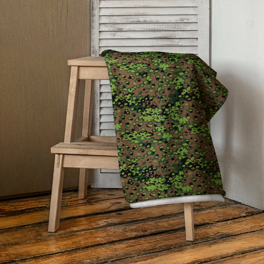 German Oak Leaf Eichenlaubmuster Spring CAMO Towel