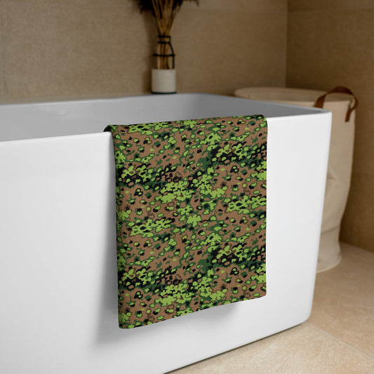 German Oak Leaf Eichenlaubmuster Spring CAMO Towel