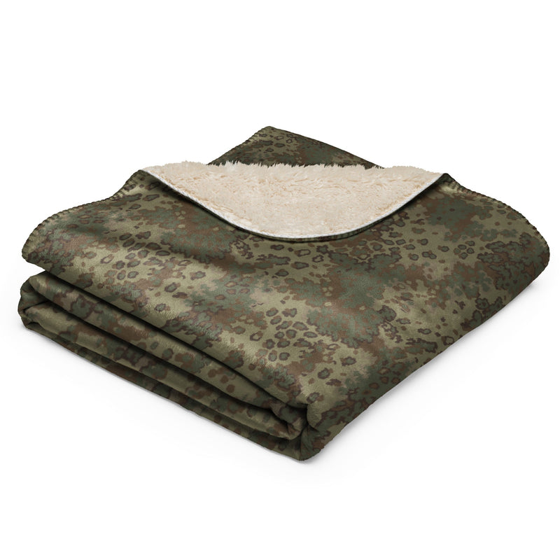 Oak Leaf Multi-Terrain CAMO Sherpa Blanket