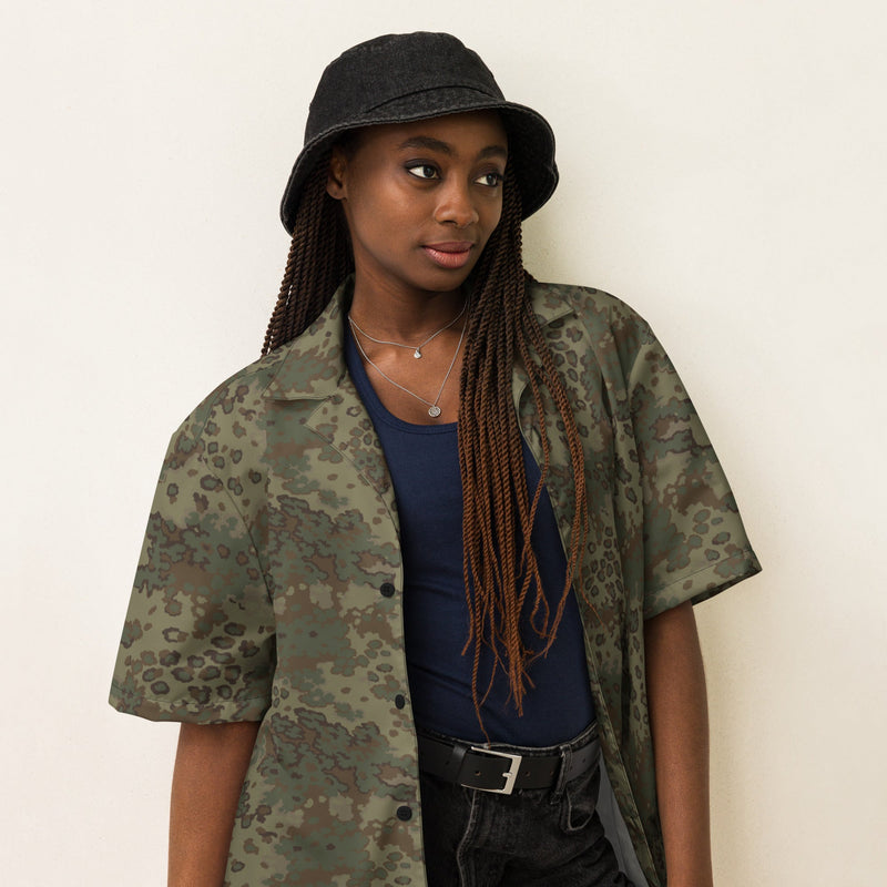 Oak Leaf Multi-Terrain CAMO Unisex Short-Sleeve Button Shirt - Button-Up