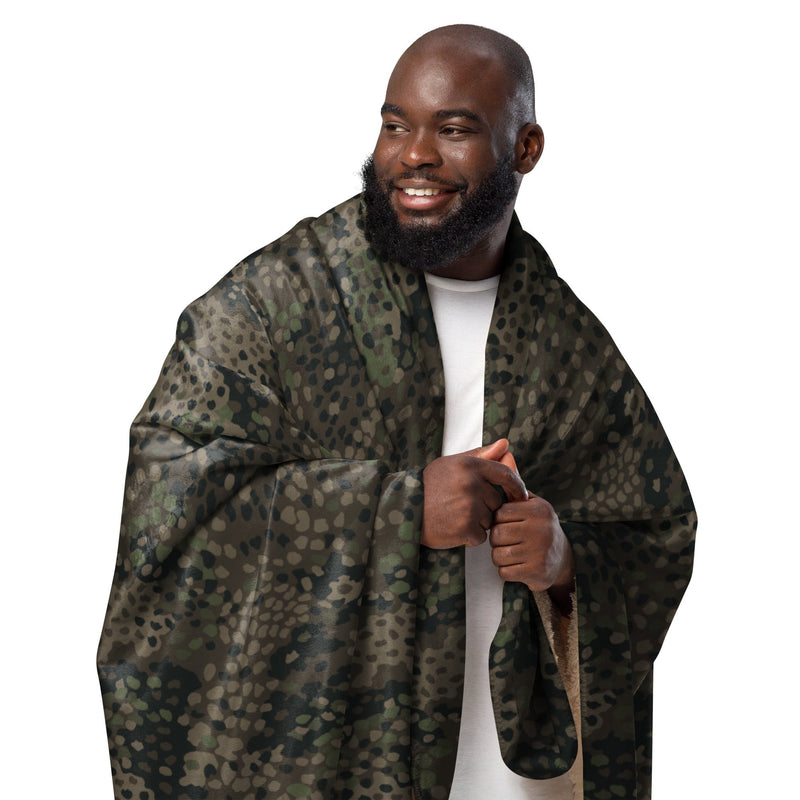 Pea Dot Erbsenmuster Pattern 44 CAMO Sherpa Blanket