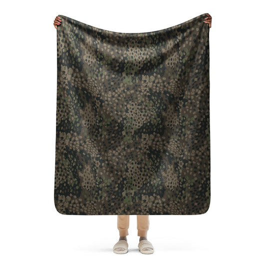 German Pea Dot Erbsenmuster Pattern 44 CAMO Sherpa blanket - 50″×60″ - Blanket
