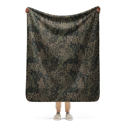 Pea Dot Erbsenmuster Pattern 44 CAMO Sherpa Blanket - 50″×60″