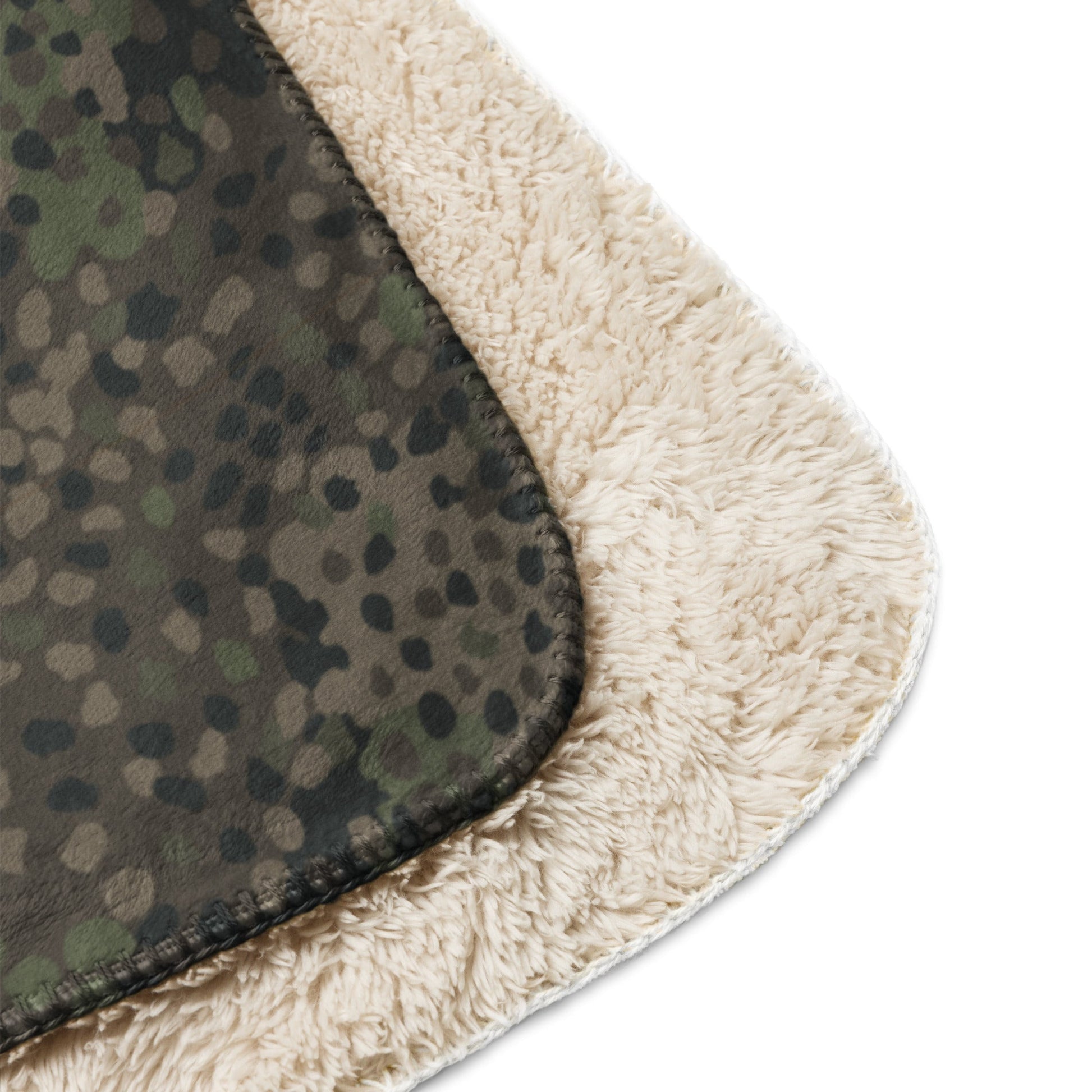 German Pea Dot Erbsenmuster Pattern 44 CAMO Sherpa blanket - Blanket