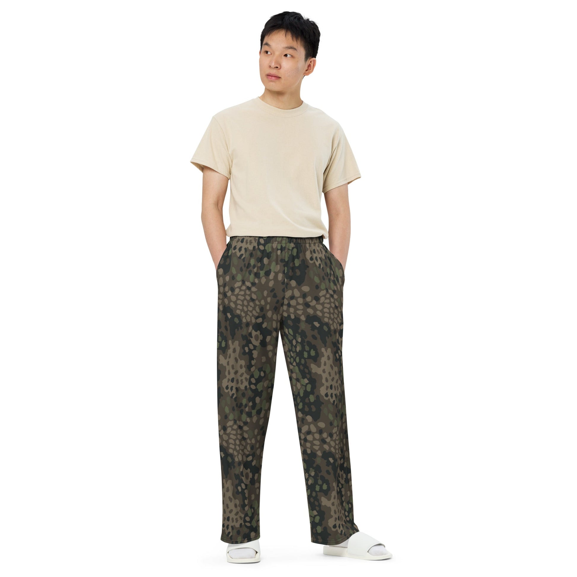 German Pea Dot Erbsenmuster Pattern 44 CAMO unisex wide leg pants Wide Pants