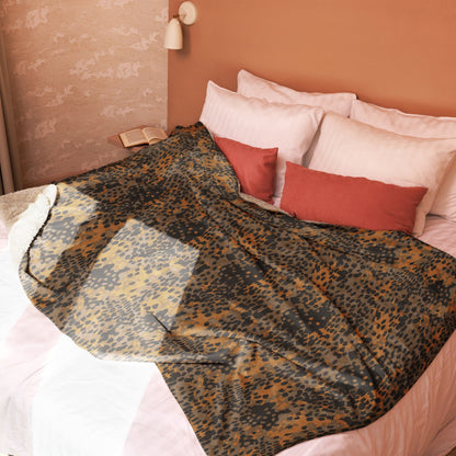 German Plane Tree Platanenmuster Autumn CAMO Sherpa Blanket