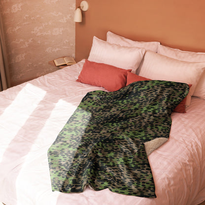 German Plane Tree Platanenmuster Spring CAMO Sherpa Blanket