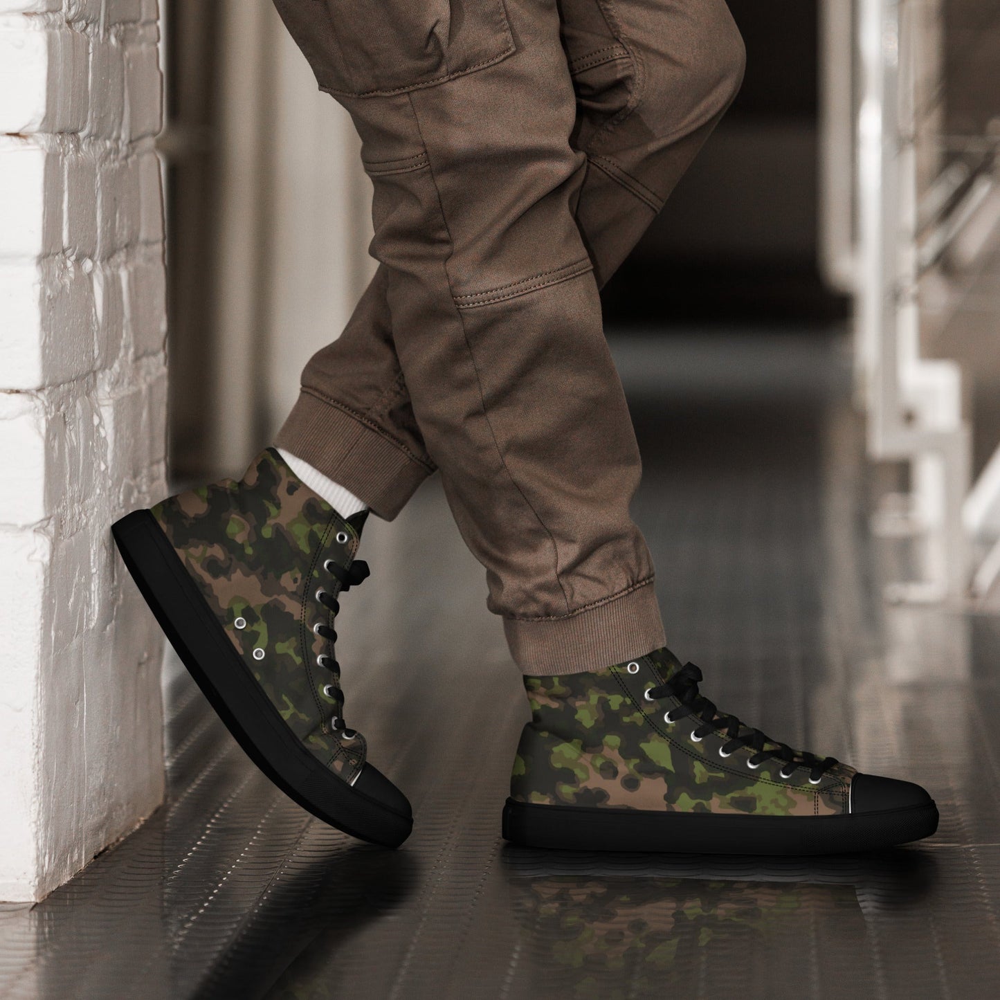 German Rauchtarnmuster Spring CAMO Mens high top canvas shoes - Black / 5 - High Top Canvas Shoes
