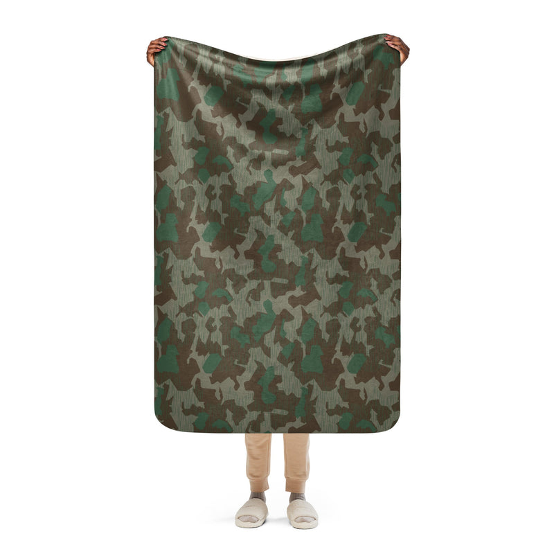 Splittermuster Bundeswehr Airborne CAMO Sherpa Blanket - 37″×57″
