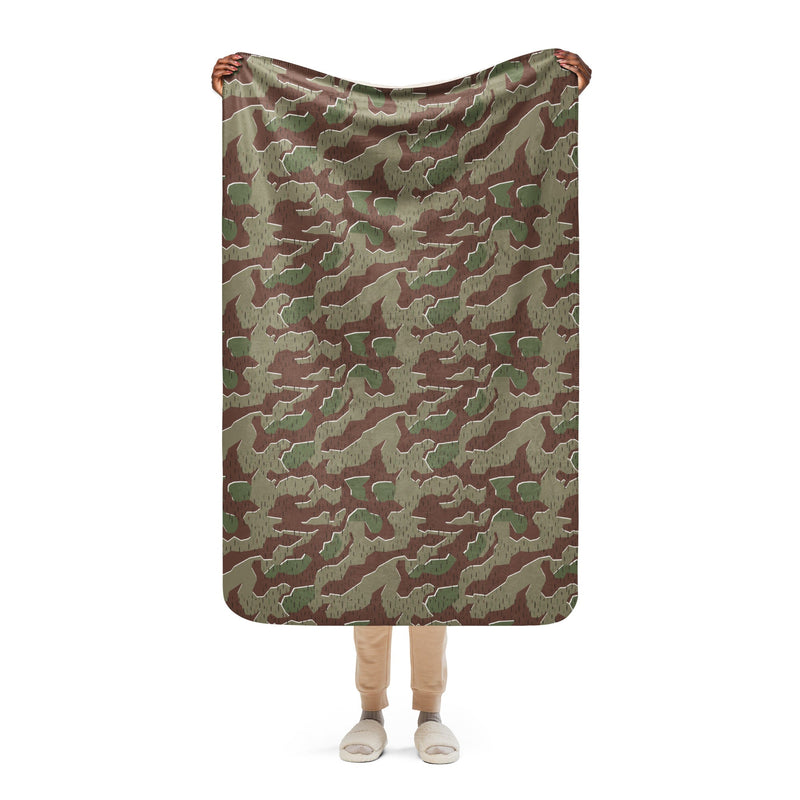 Splittermuster Bundeswehr Paratrooper CAMO Sherpa Blanket - 37″×57″