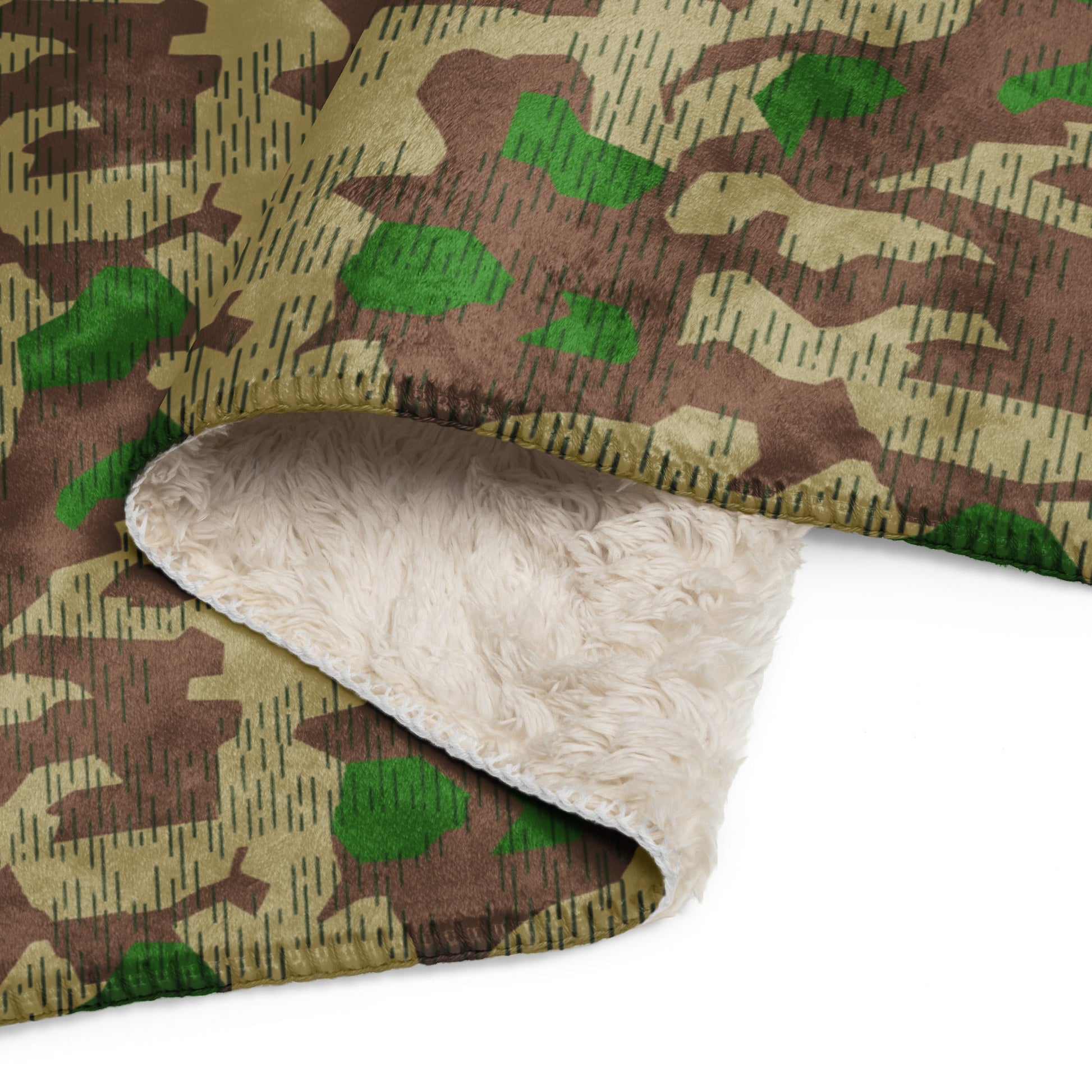 German Splittermuster Buntfarbendruck 31 CAMO Sherpa blanket Blankets