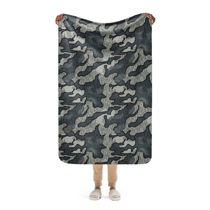 German Splittermuster Urban CAMO Sherpa blanket - 37″×57″ - Blankets